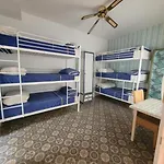 Hospejade Cerca De La Feria Nyaraló