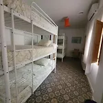 Hospejade Cerca De La Feria *